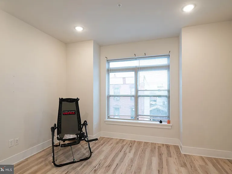 2531 N Mascher St #2 — Photo 14