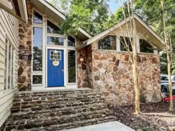134 Windy Hill Rd, Rainbow City, AL 35906