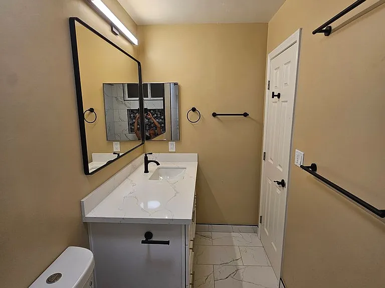 1403 Hermes Ave #C — Photo 30