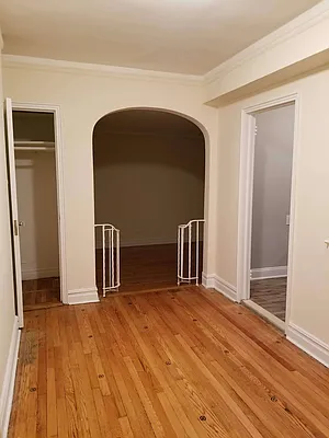 Rented by Max & Associates Realty Corp | media 9
