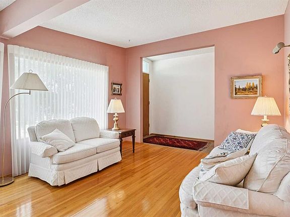4th image of 4312 W 40th St NW
