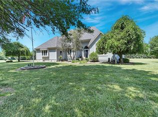 4487 Thomas Rd, Wellsville, KS 66092