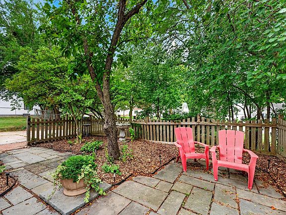 3rd image of 744 N 115th STREET