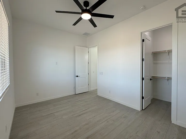 18108 W Morning Vista Ln — Photo 23