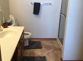 2167 Shamrock Pl, Chaska, MN 55318