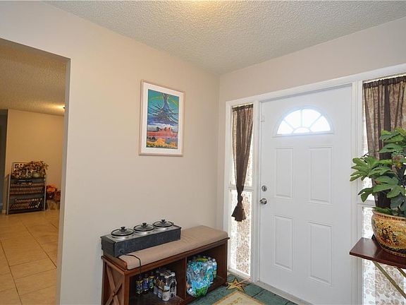 3rd image of 1208 Croydonwood Cir