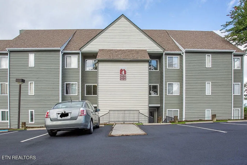 1260 Ski View Dr #4204, Gatlinburg TN - Owner Finance Home