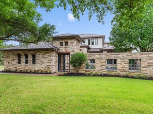 17807 Breakwater Dr, Jonestown, TX 78645
