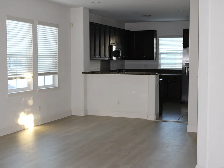 2939 Kobio Dr — Photo 9