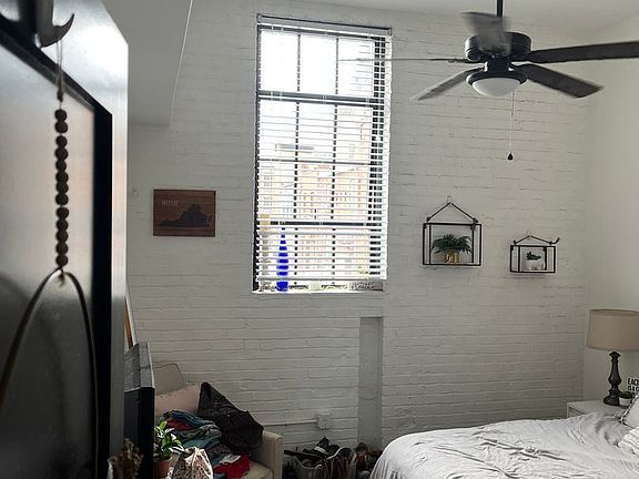 4th image of 409 1st St SW #203