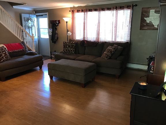 3rd image of 66 Sheri Ln