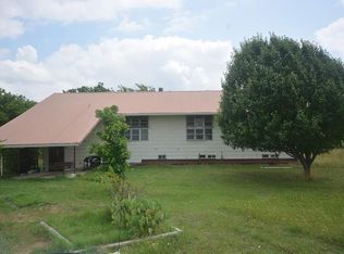 1342 4th St, West, TX 76691