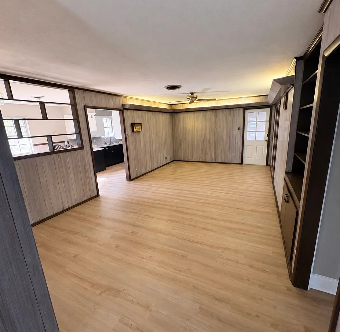 3 bed, 2089 sqft, $2,000 — Photo 2