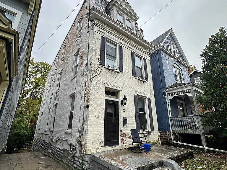 53 Parker St — Photo 2
