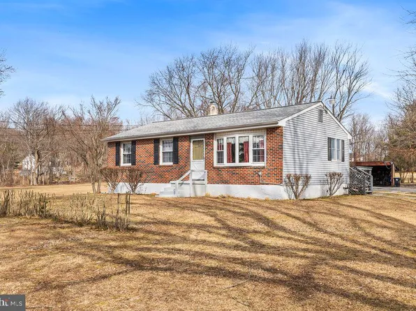 468A Garnet Mine Rd, Marcus Hook, PA 19061