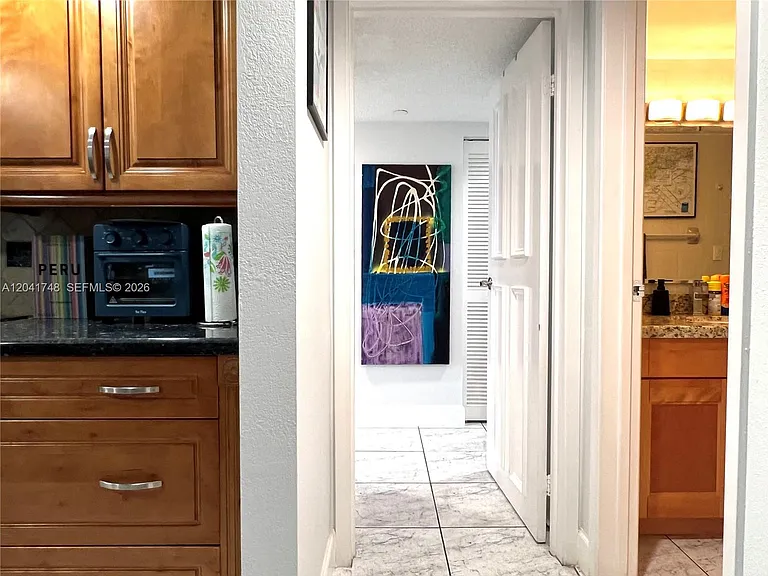 2401 Collins Ave #1009 — Photo 12