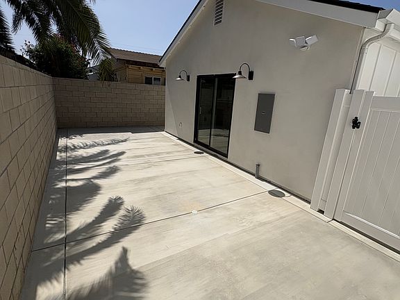 3rd image of 732 Owen Dr #103