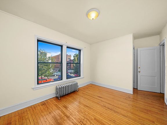 3rd image of 2330-38 N Spaulding Ave #2338-1B