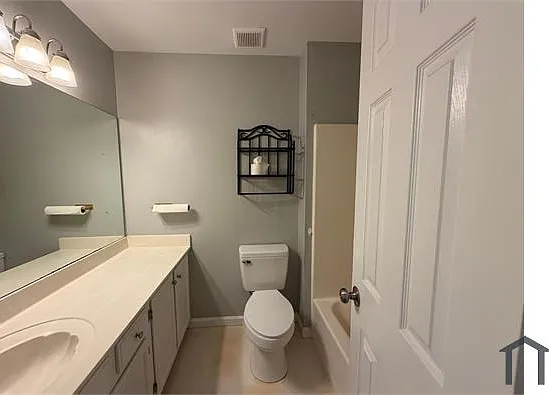 4879 Farm Valley Dr NE — Photo 24