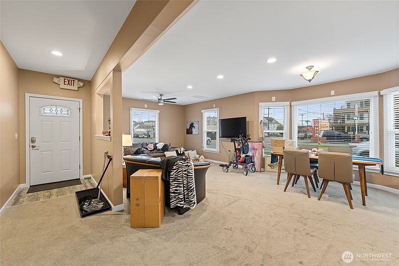 3rd image of 520 O Avenue