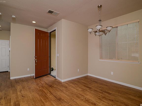 2nd image of 8246 Crystal Walk Cir