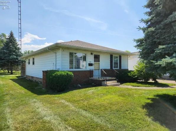 1644 S Larchmont Dr, Sandusky, OH 44870