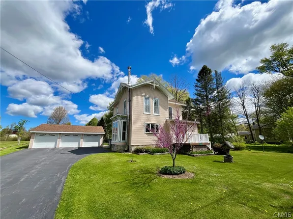 12300 State Rd, Cato, NY 13033