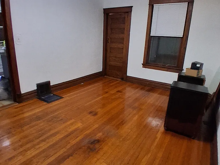 2529 Holmes St — Photo 19