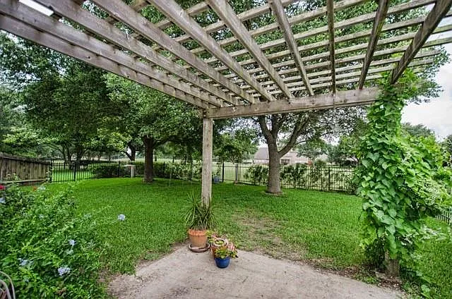 21427 Willow Glade Dr — Photo 22