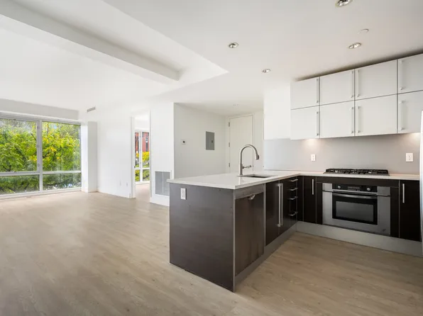 111 Steuben Street image 4 of 9