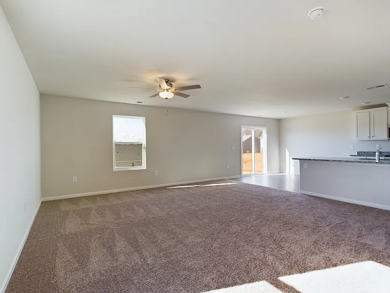 3125 Maple Ridge Dr — Photo 3