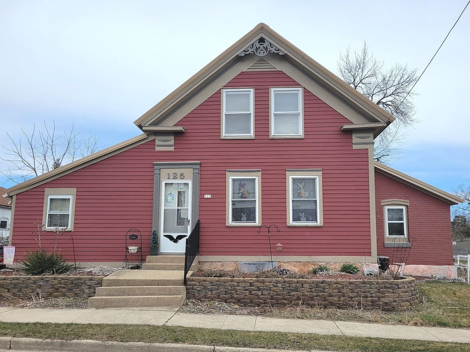 125 E Griffith St, Hustisford, WI 53034 Zillow