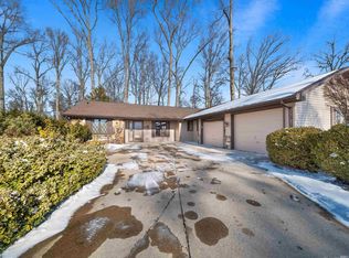 6101 Countess Dr, Fort Wayne, IN