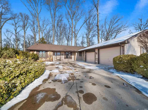 6101 Countess Dr, Fort Wayne, IN 46815