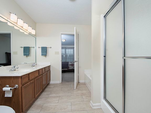 3rd image of 509 Green Valley Dr