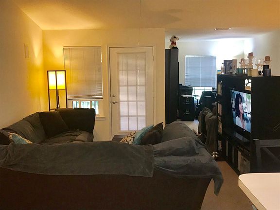4th image of 2922 Falling Acorn Cir