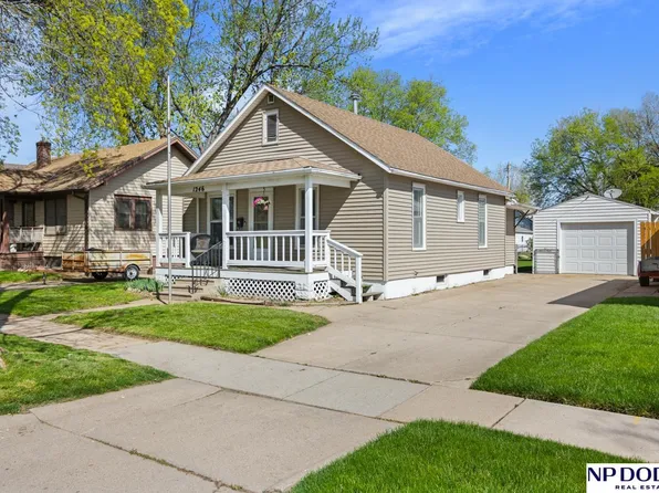 1246 E 3rd St, Fremont, NE 68025