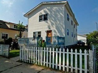 732 S Jackson St, Waukegan, IL 60085