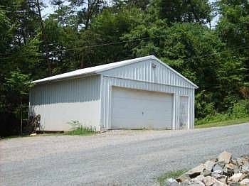 2nd image of 475 Moonriver Ln