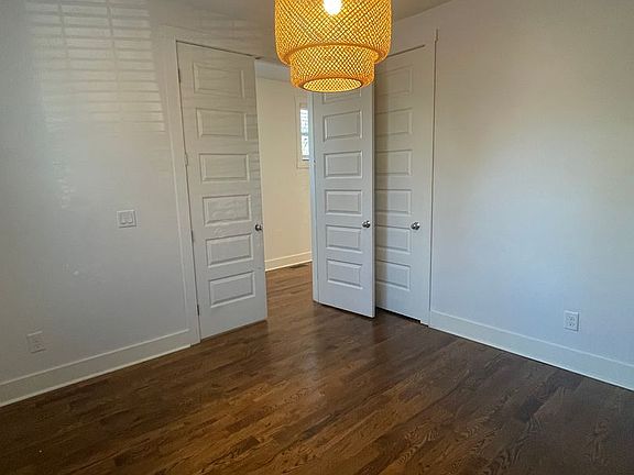 3rd image of 561A Veritas St