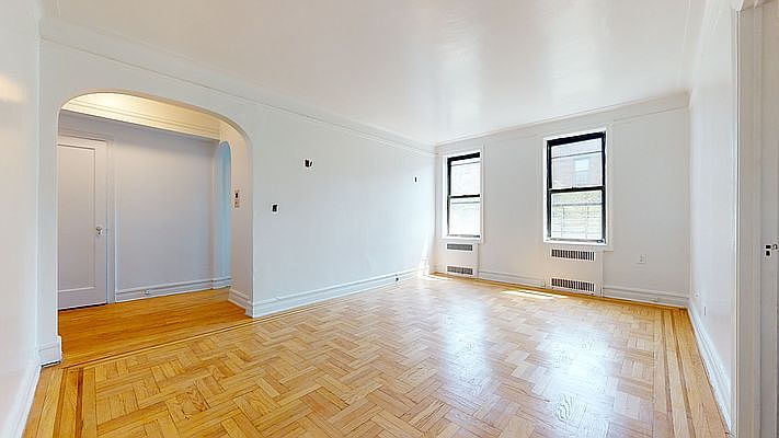 4254 Judge St APT 5C, Elmhurst, NY 11373 | Zillow