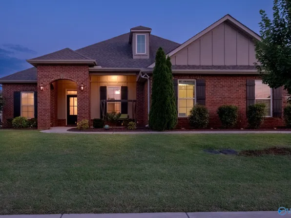 121 Hilltop Ridge Dr, Madison, AL 35756