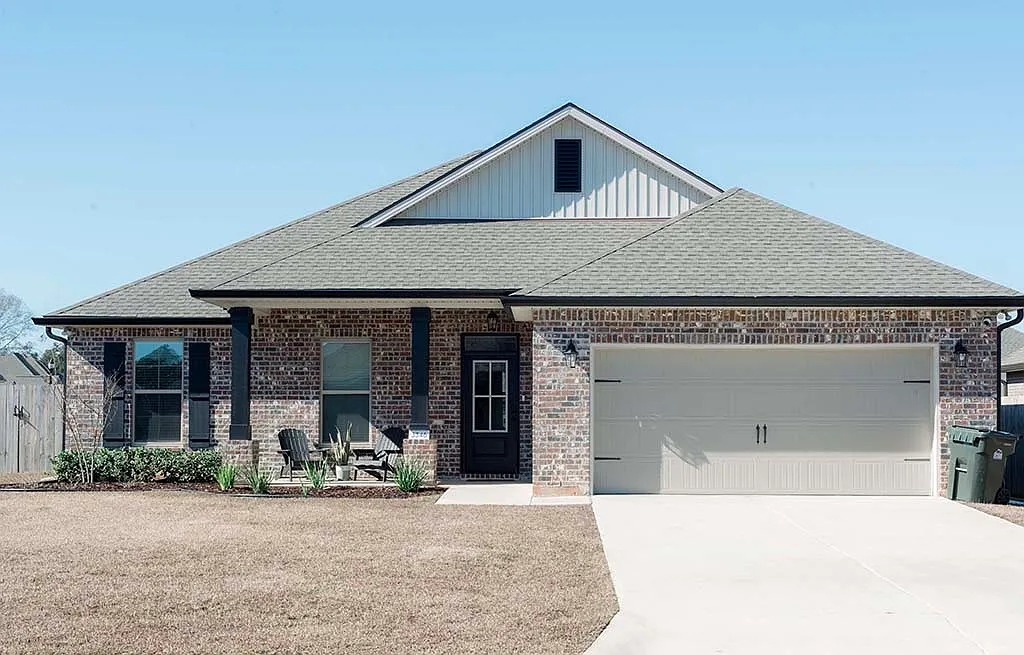 4 bed, 1995 sqft, $3,000 — Photo 2