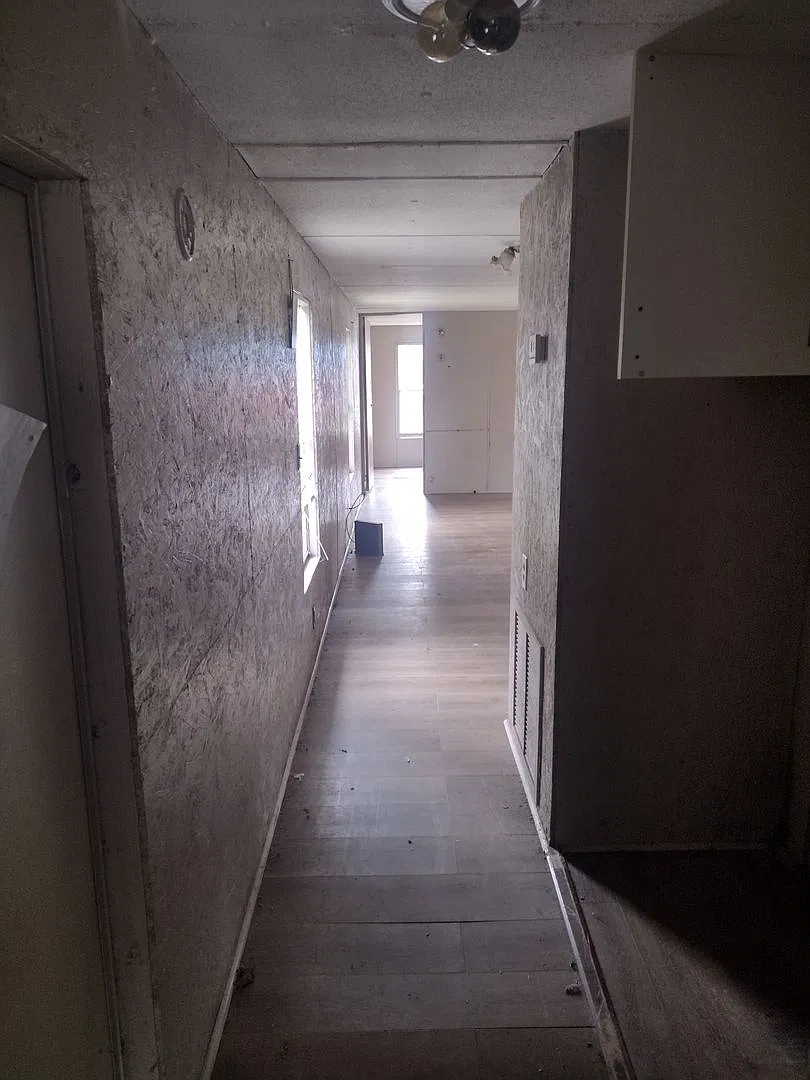 Rent Ready Mobile Home Available Now! — Photo 4