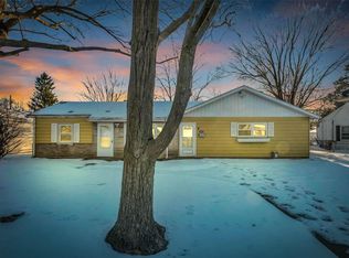 4318 Saint Regina Ln, Saint Ann, MO 63074