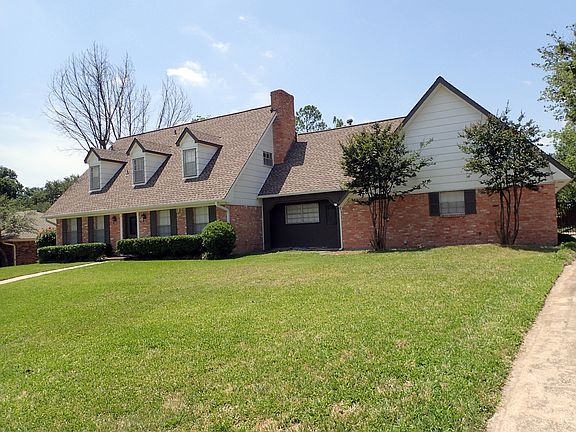 2nd image of 2511 Canyon Creek Dr