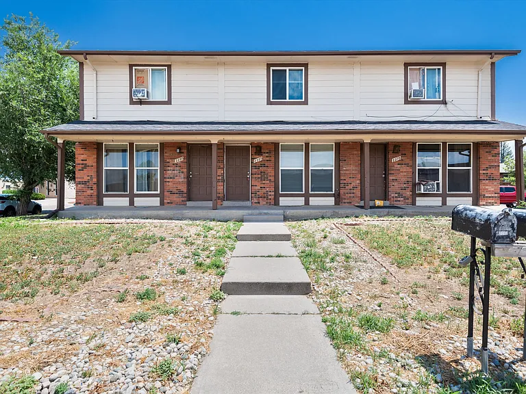 2280 Billings St — Photo 1