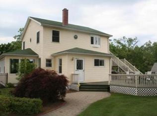 22 Marguerite St, Chicopee, MA 01020