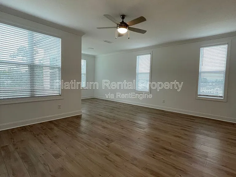 5221 Riden Ct — Photo 45