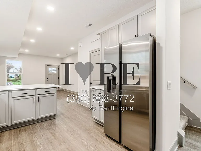 976 Ellsworth Ave — Photo 10